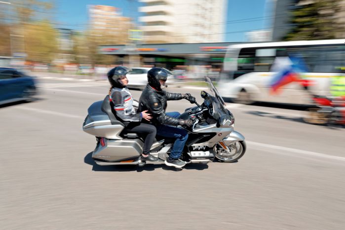 Открытие мотосезона в Одинцовском округе: мотоциклы на дороге