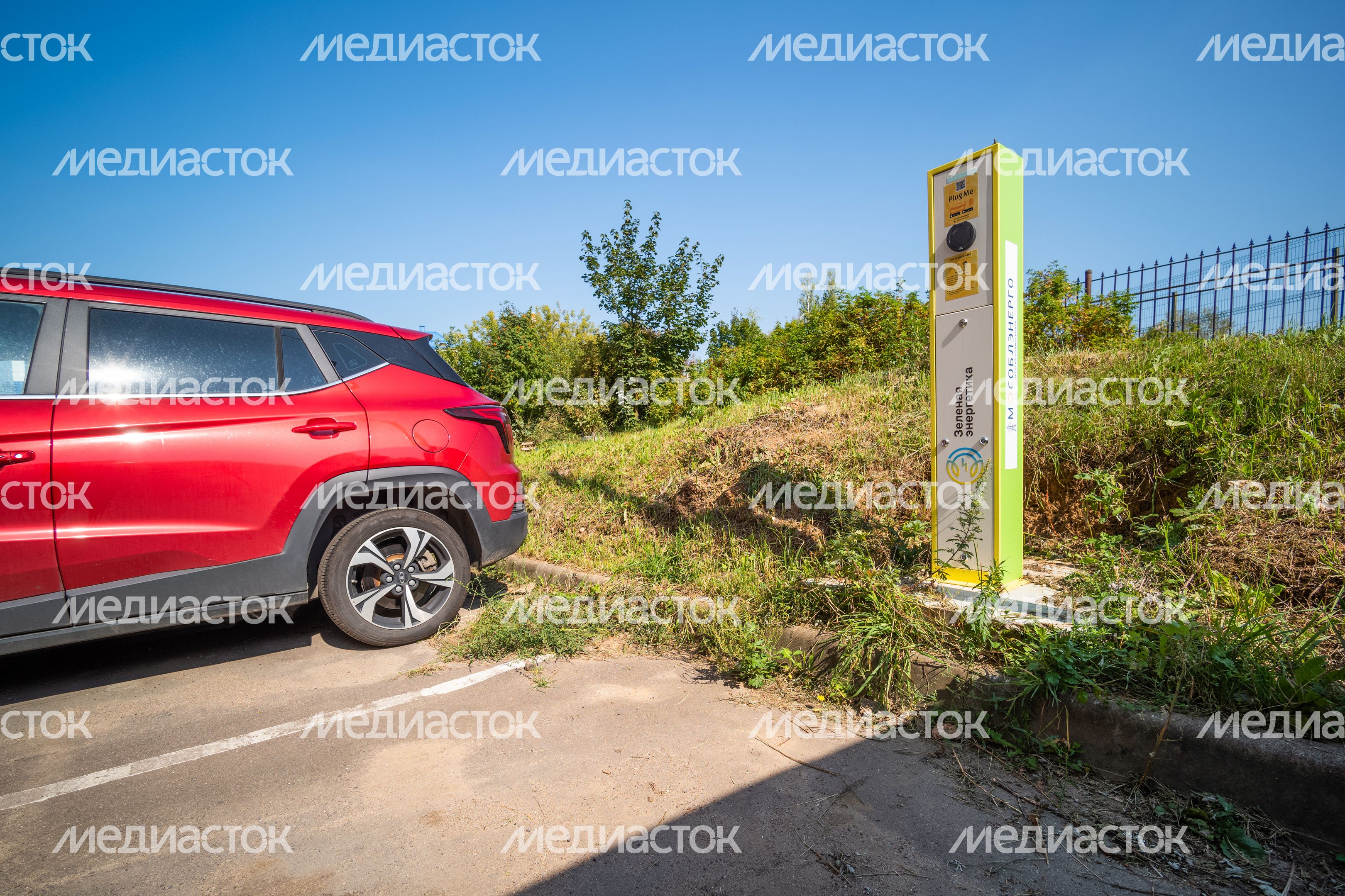 Станция зарядки электромобилей 50МОЕ-0293 в Нахабино Станция зарядки электромобилей 50МОЕ-0293 в Нахабино