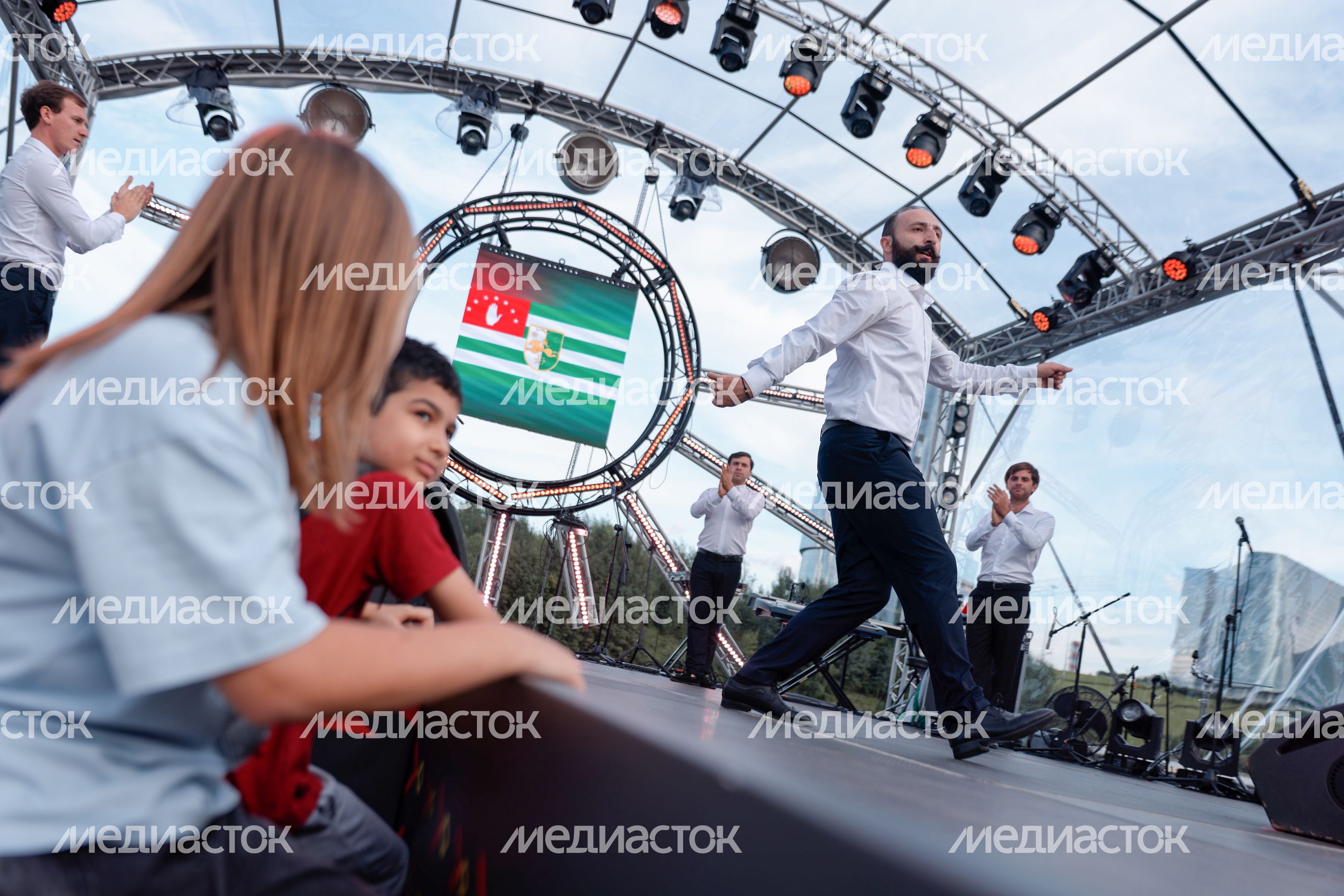 "RUS_СВЕТ". Международный фестиваль современной этнической культуры в Красногорске