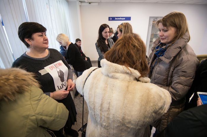 Акция протеста валютных заемщиков в офисе банка ВТБ 24 в Москве