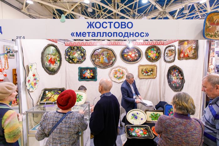 Предметы народных художественных промыслов на выставке «Ладья. Зимняя сказка 2024»