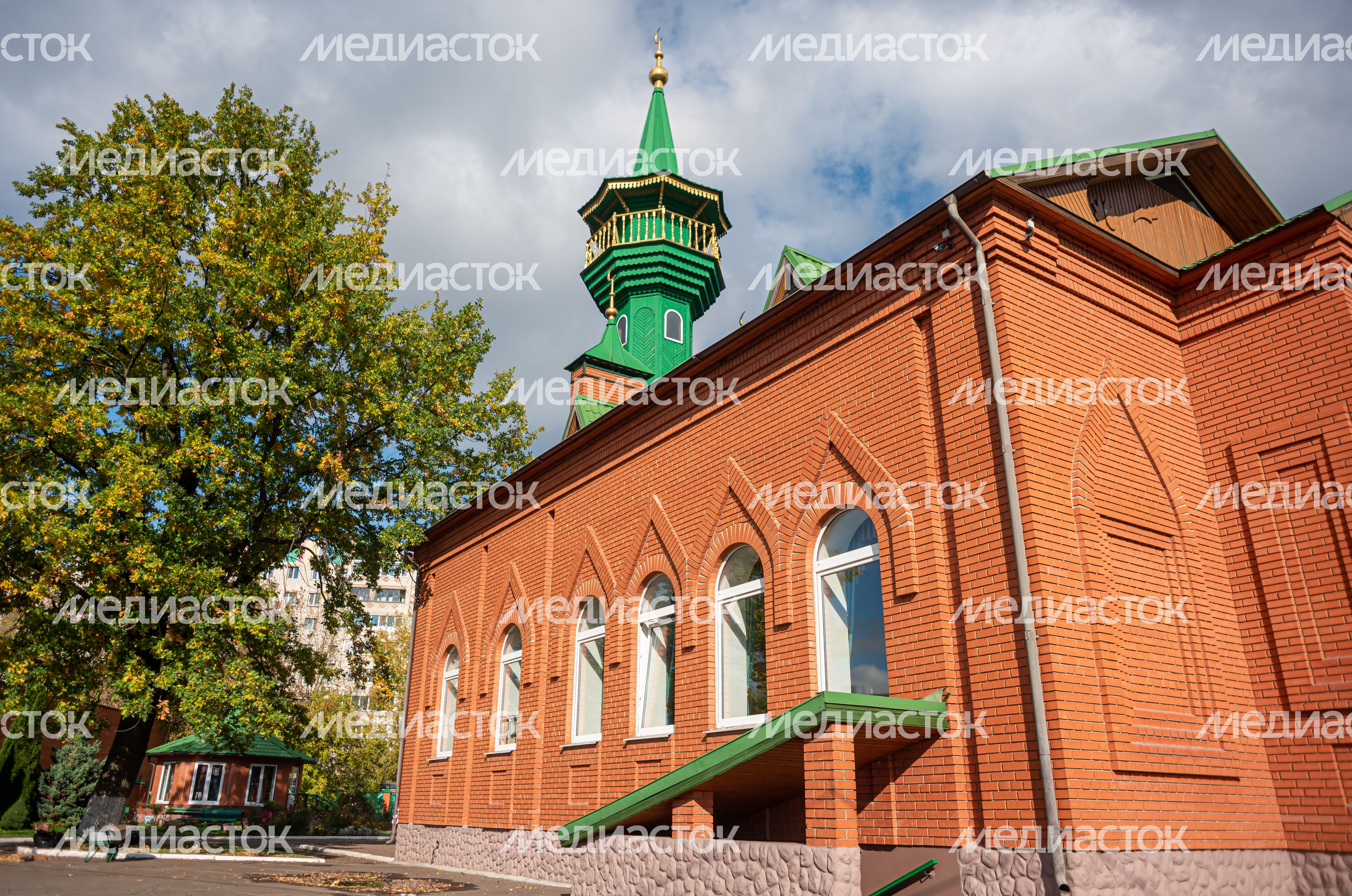 Осенние виды Мечети Имама Равиля в городе Щёлково Осенние виды Мечети Имама Равиля в городе Щёлково