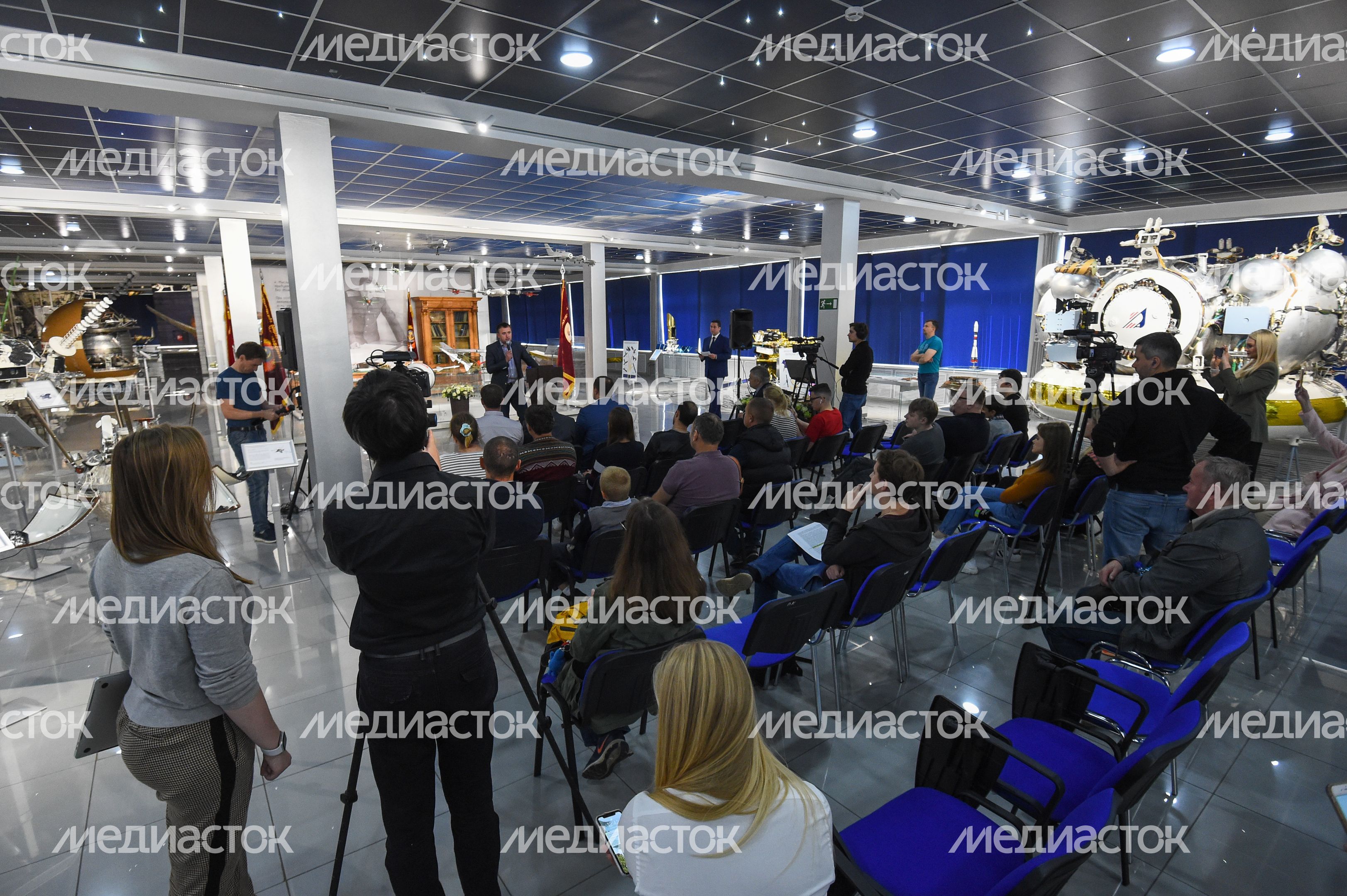 Презентация транспортных карт с героями мультфильма «Белка и Стрелка»