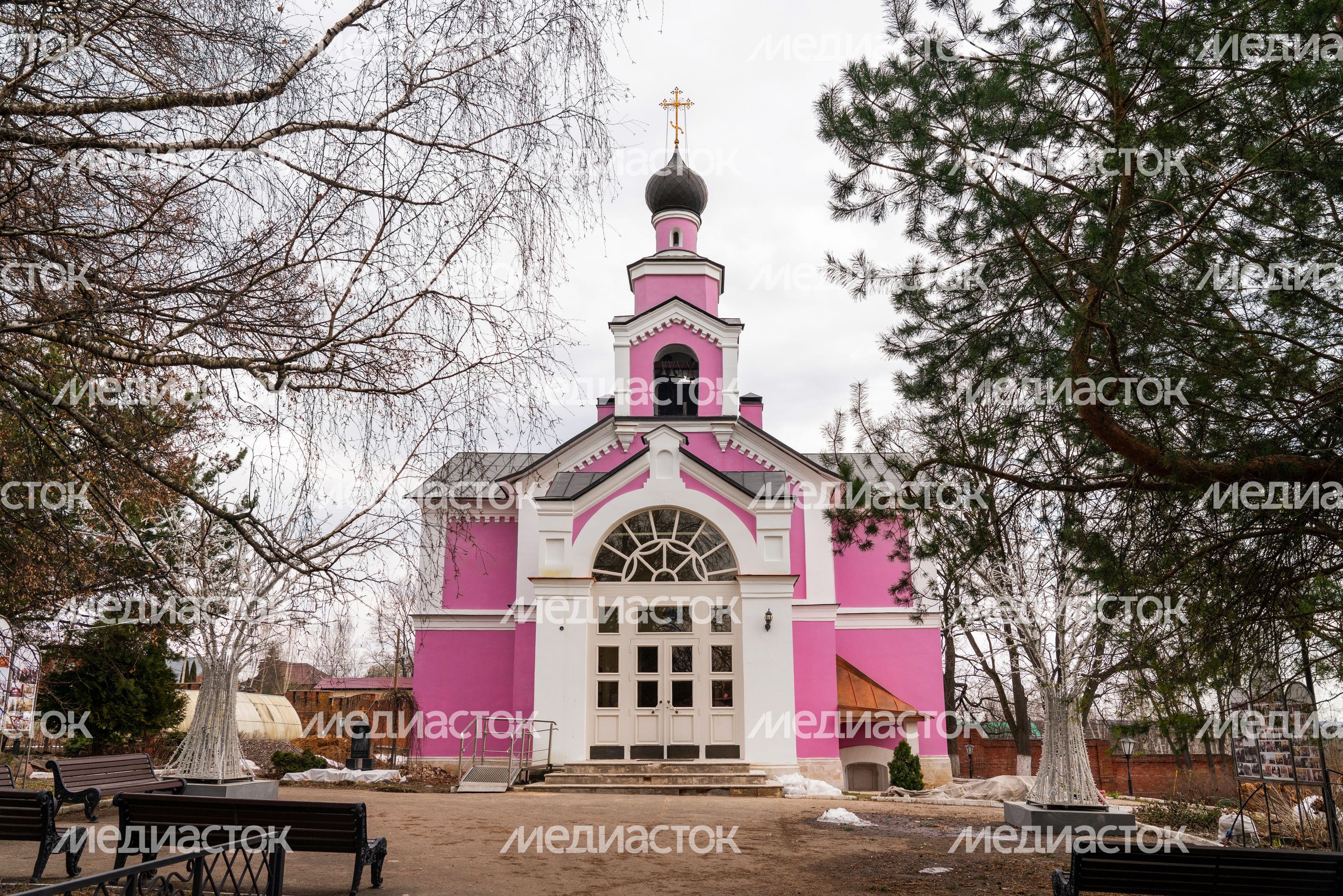 Крестовоздвиженский Иерусалимский ставропигиальный женский монастырь в пос. санатория Горки Ленинские Ленинского округа Крестовоздвиженский Иерусалимский ставропигиальный женский монастырь в пос. санатория Горки Ленинские Ленинского округа