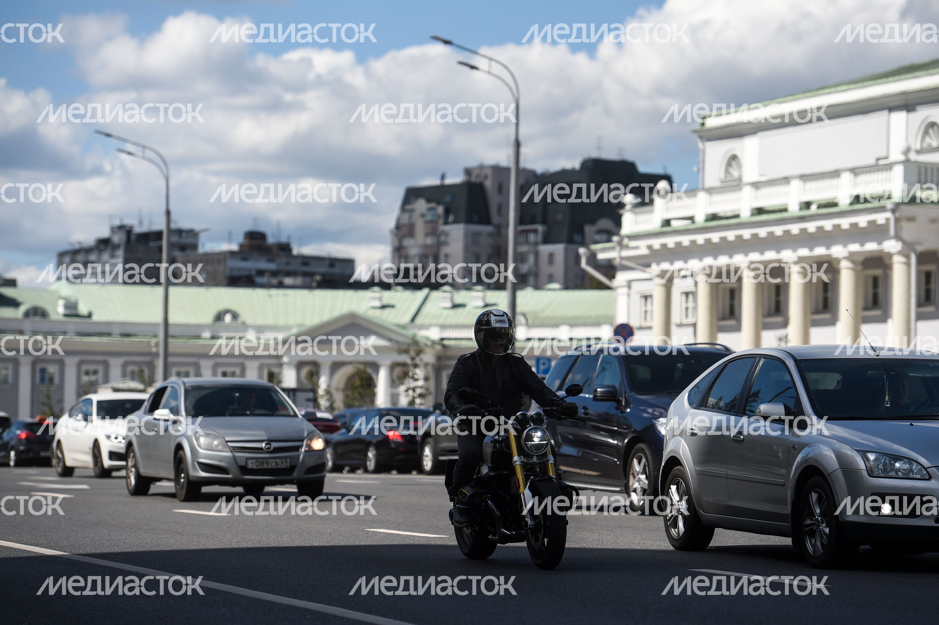 Мотоциклисты на улицах Москвы