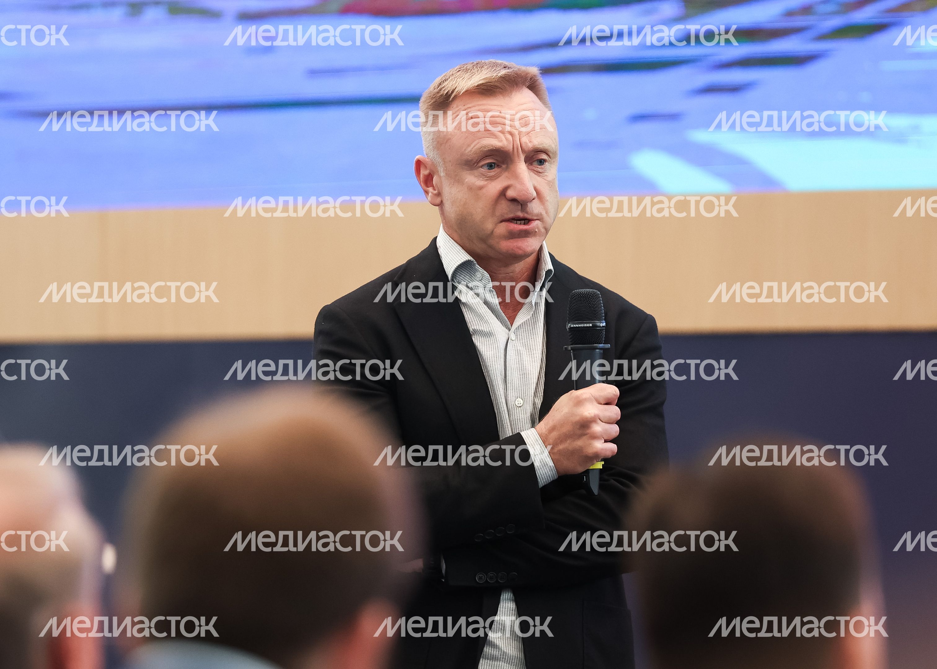 Дмирий Ливанов на пленарной сессии "Образование будущего" в рамках Форума педагогов Подмосковья Дмирий Ливанов на пленарной сессии "Образование будущего" в рамках Форума педагогов Подмосковья