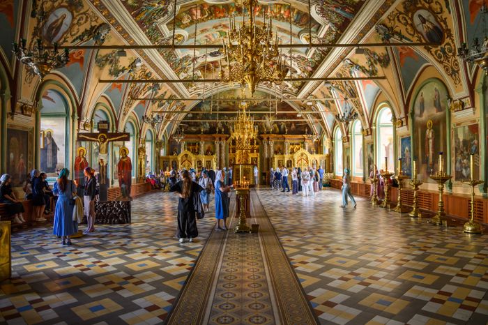 Солнечная Свято-Троицкая Сергиева лавра