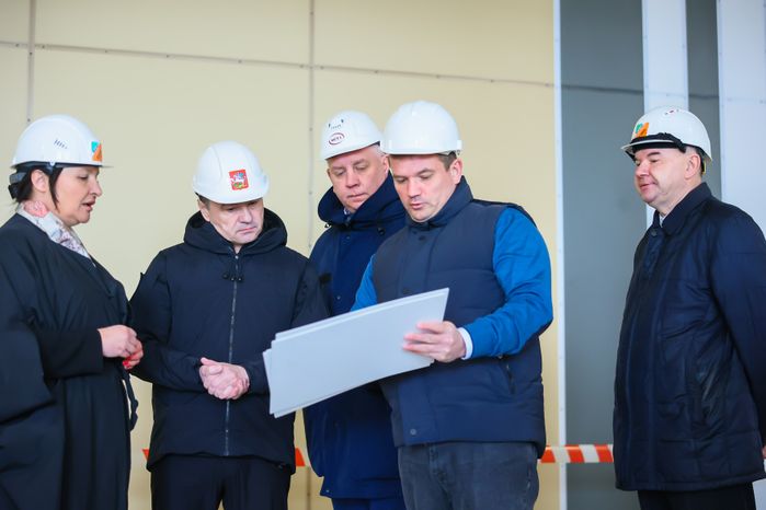 Губернатор проверил ход строительства образовательного комплекса "Авиатика" в Лобне