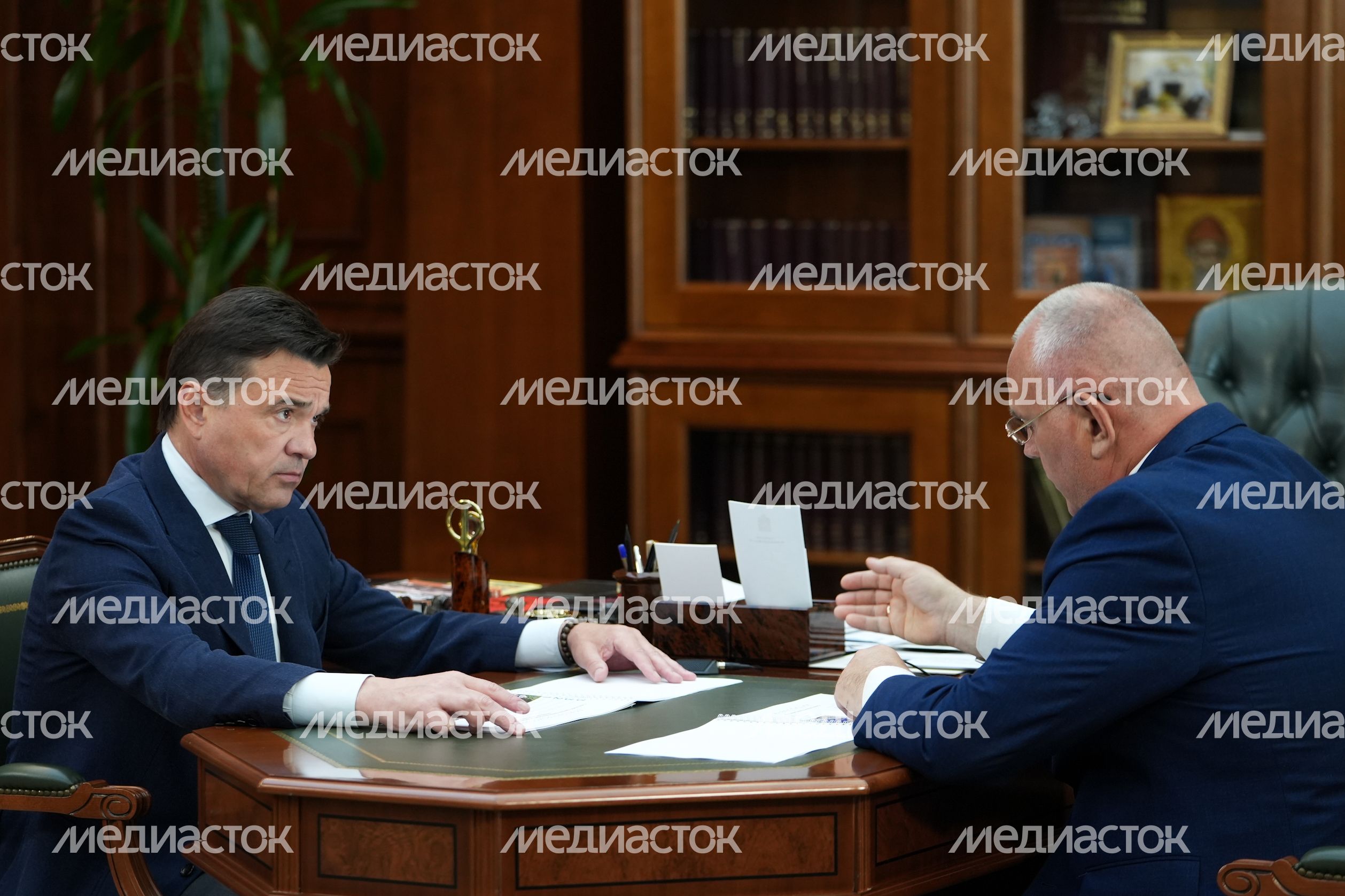 Андрей Воробьев встретился с главой Талдомского городского округа Андрей Воробьев встретился с главой Талдомского городского округа