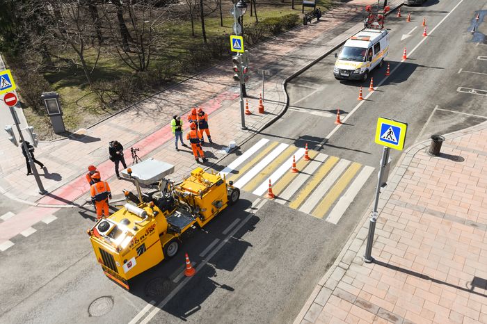 Нанесение дорожной разметки в Москве