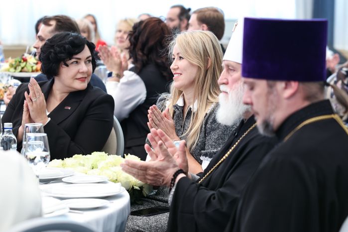 Подмосковных учителей поздравили с профессиональным праздником