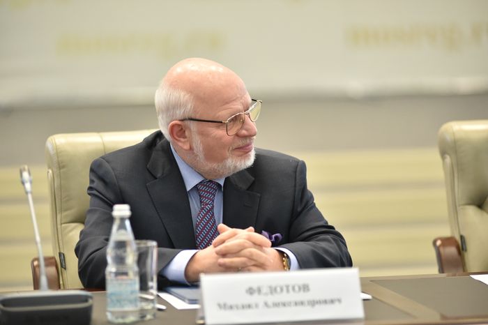 А. Воробьев провел рабочую встречу с правозащитниками