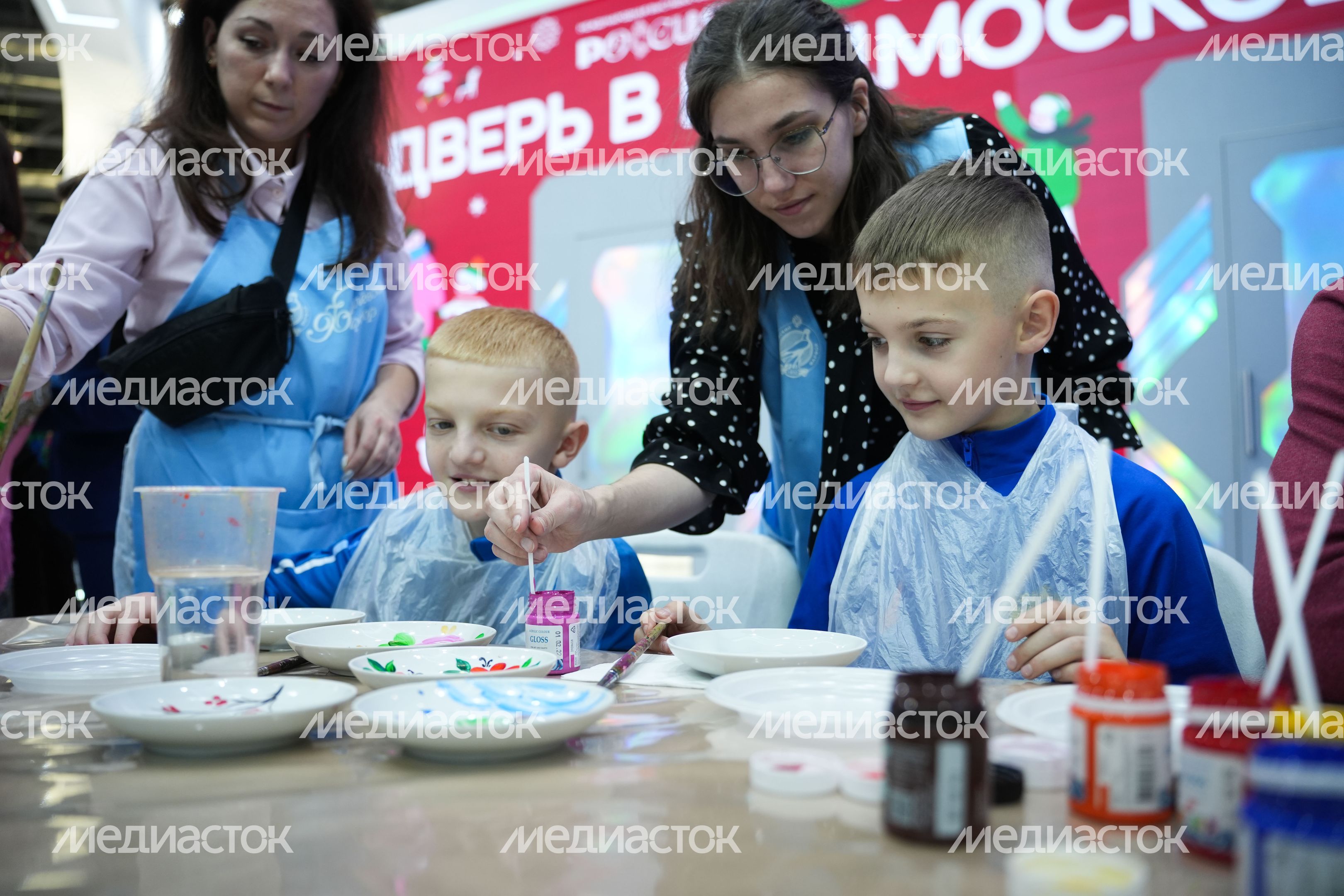 Открытие форума «Родные - Любимые» на выставке «Россия»