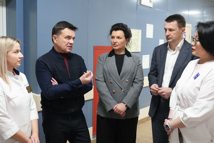 Андрей Воробьев проверил работу Центральной городской поликлиники в Лобне