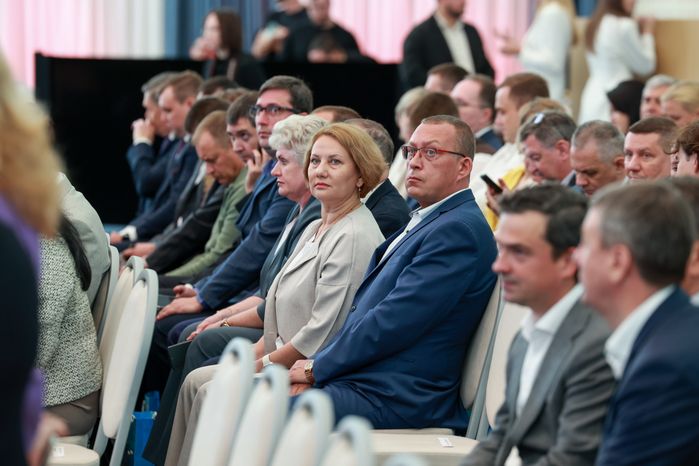 Подмосковных медиков поздравили с профессиональным праздником