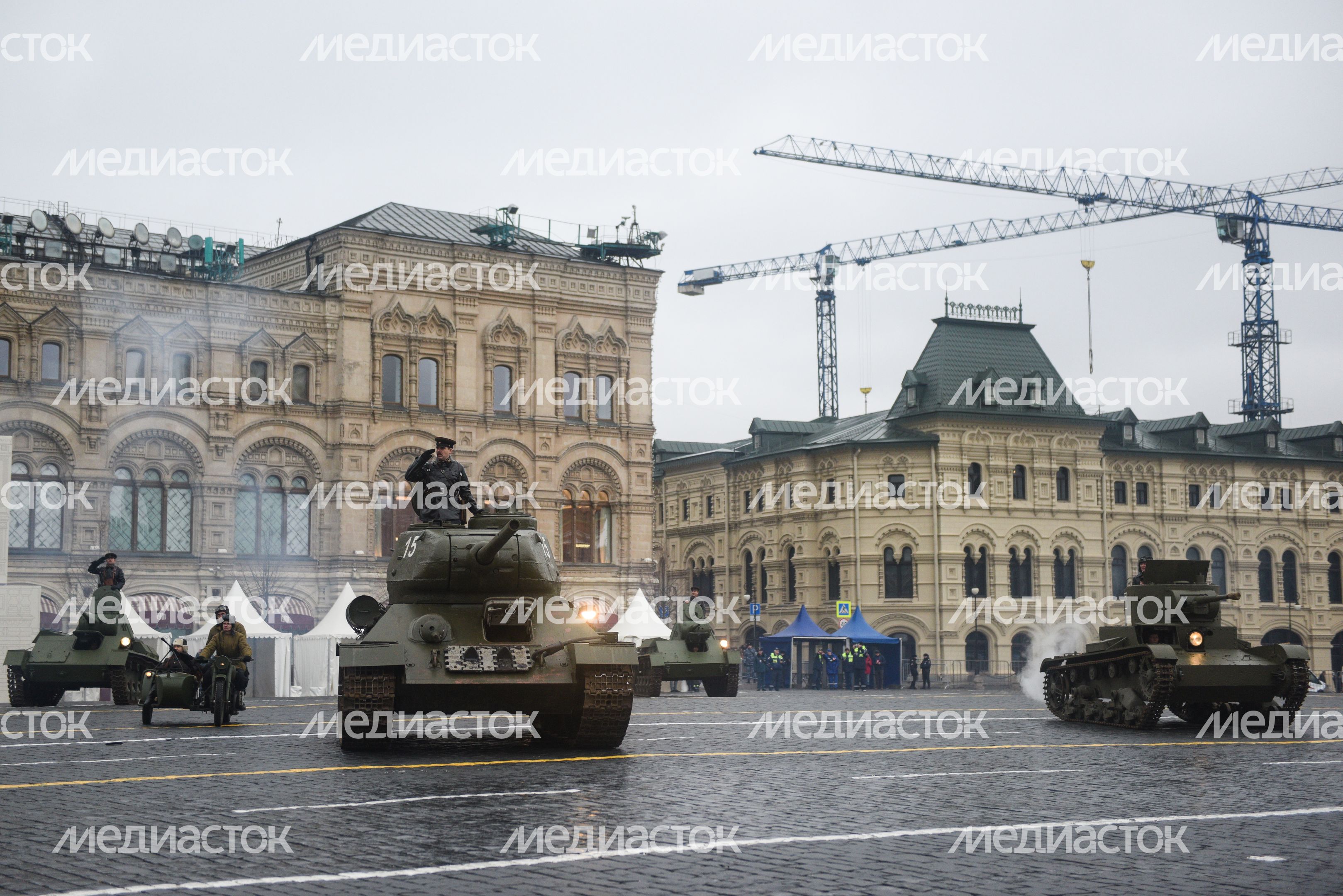 Торжественный марш в честь 78-ой годовщины военного парада 7 ноября 1941 года Торжественный марш в честь 78-ой годовщины военного парада 7 ноября 1941 года