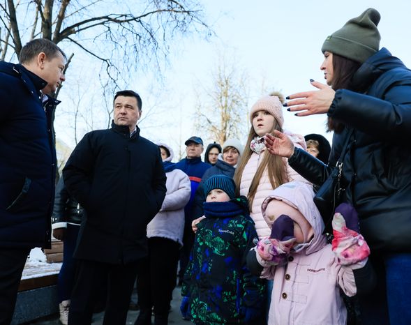 Встреча Губернатора Подмосковья с родителями учащихся СОШ №2