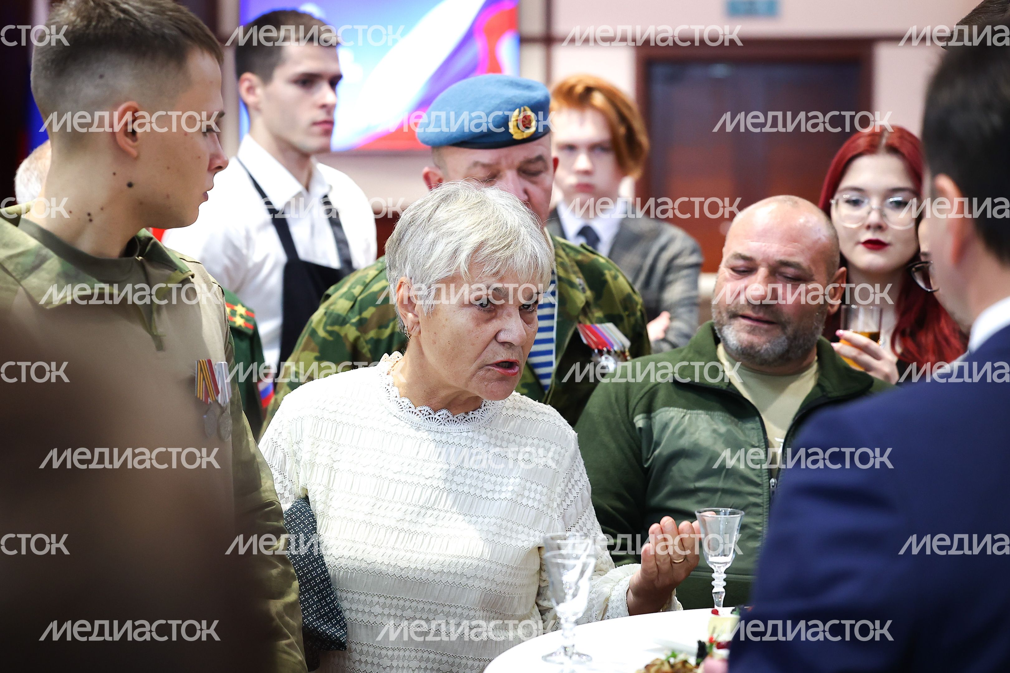 Награждение добровольцев из отряда «БАРС» Губернатором Подмосковья