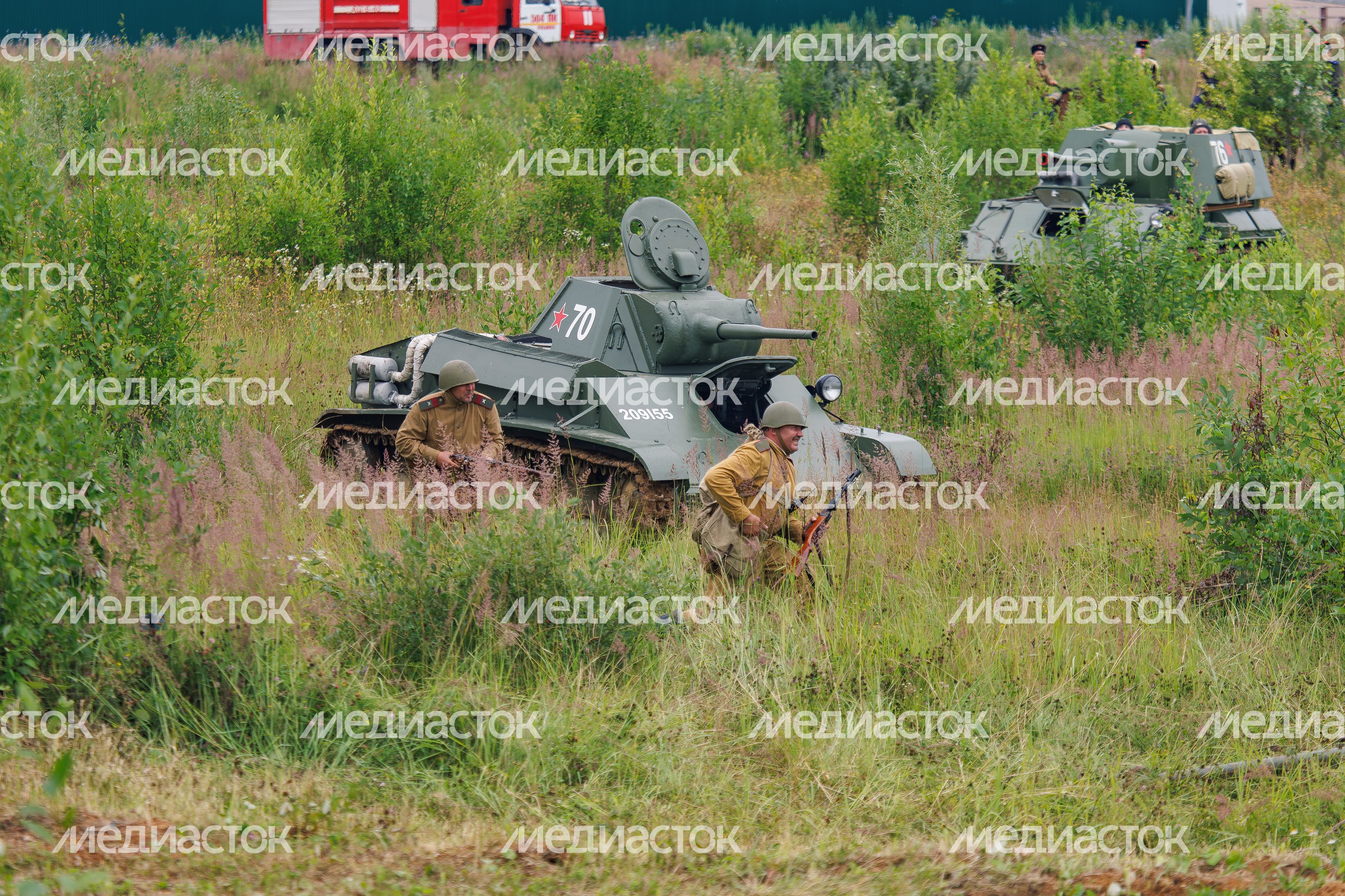 Эпизод Курской битвы под Прохоровкой на военно-исторической реконструкции в Центральном парке «Патриот»