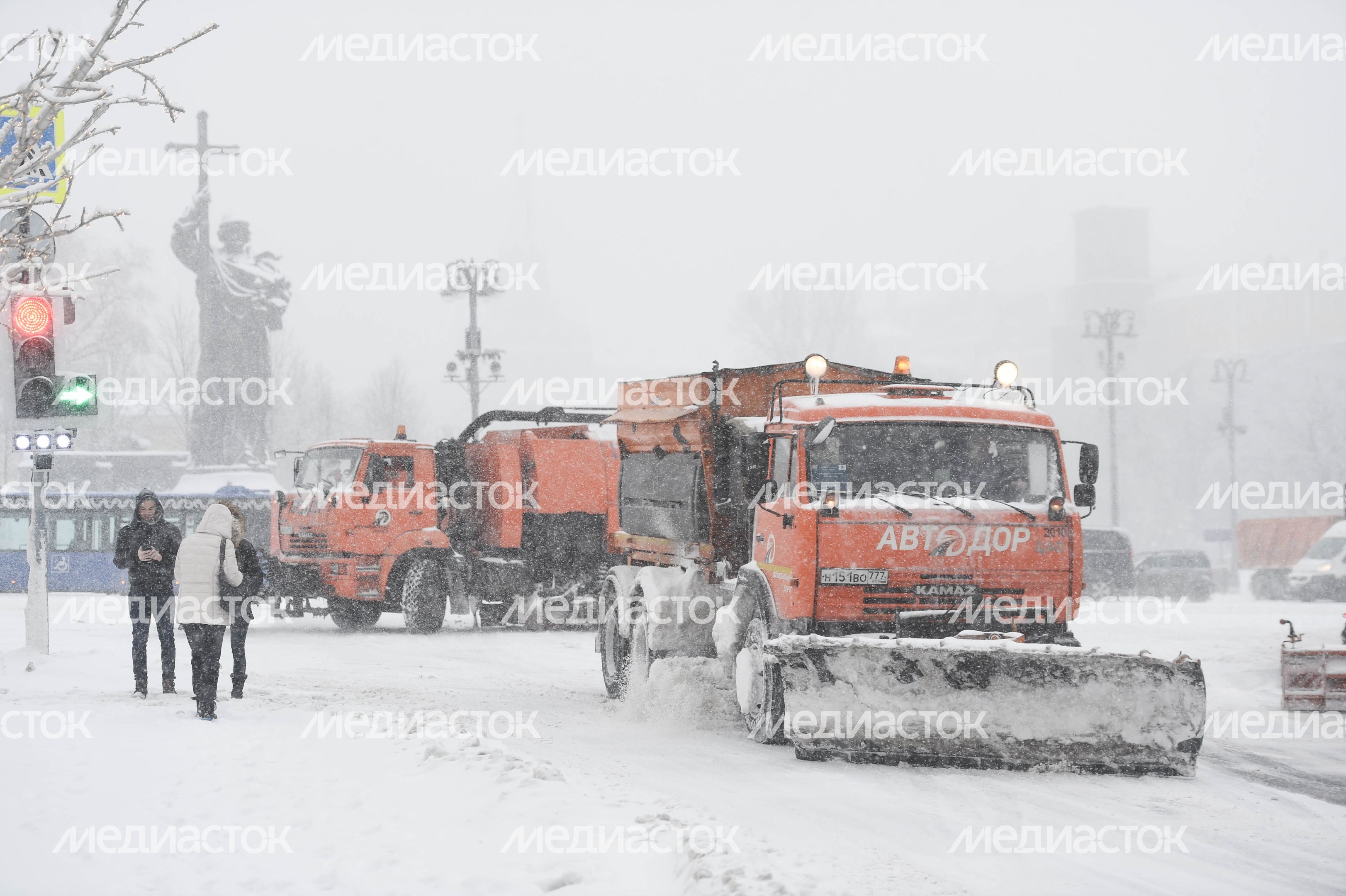 Рекордный снегопад в Москве и Подмосковье