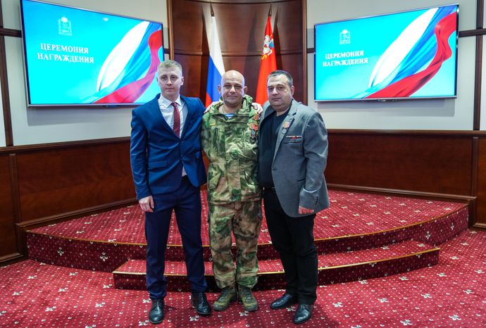 Награждение бойцов подразделений БАРС
