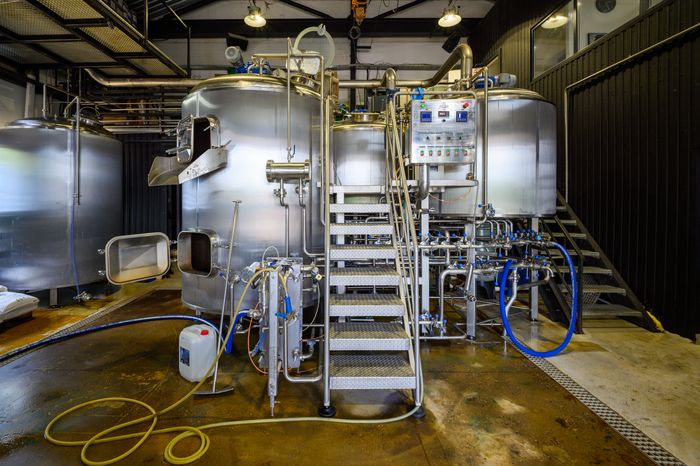 Экскурсия на пивоварню Zagovor Brewery в Мытищах