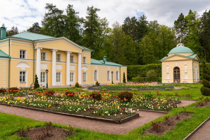Дворец "Каприз" в усадьбе Архангельское