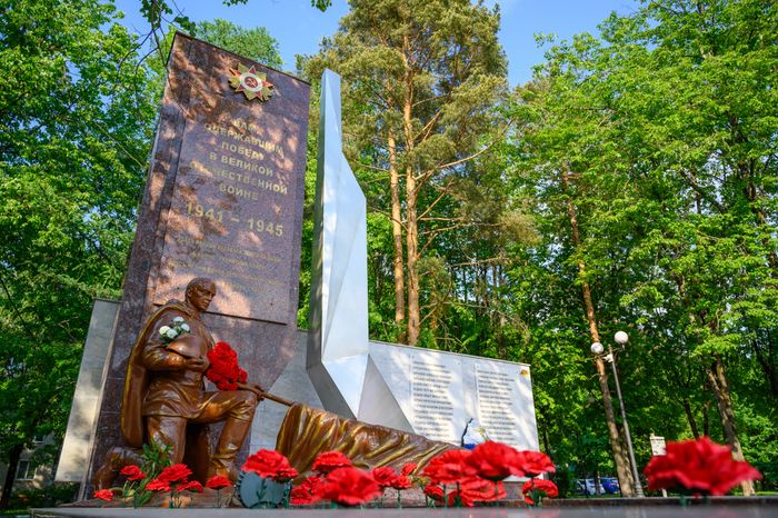 Мемориал воинам, ушедшим на фронт из деревень Елгозино и Скрипино и погибшим в годы Великой Отечественной войны