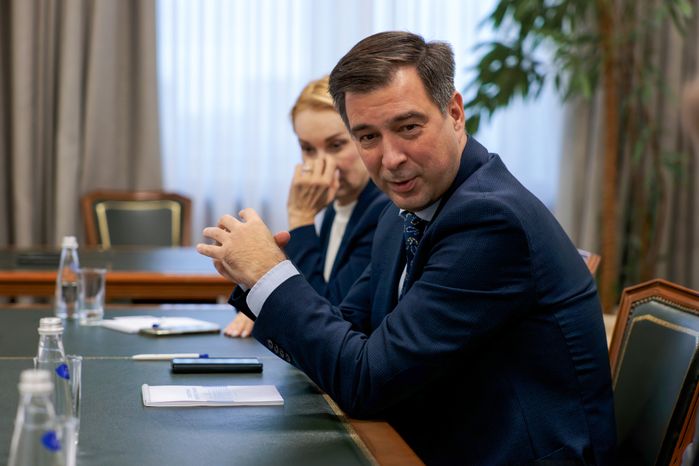 Ректор Государственного университета управления Владимир Строев на подписании соглашения