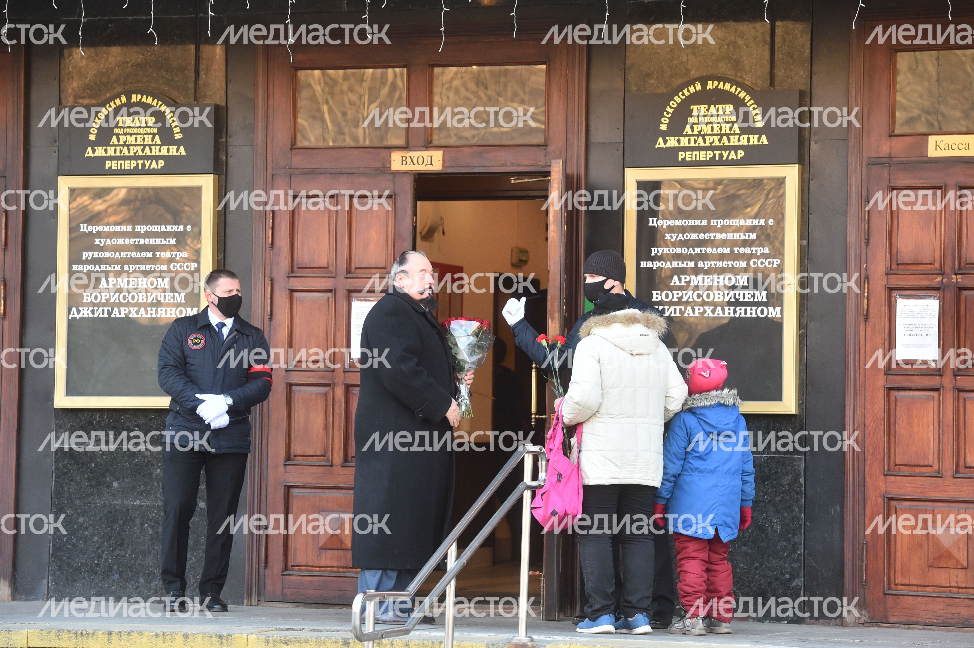 Церемония прощания с Арменом Джигарханяном в Москве
