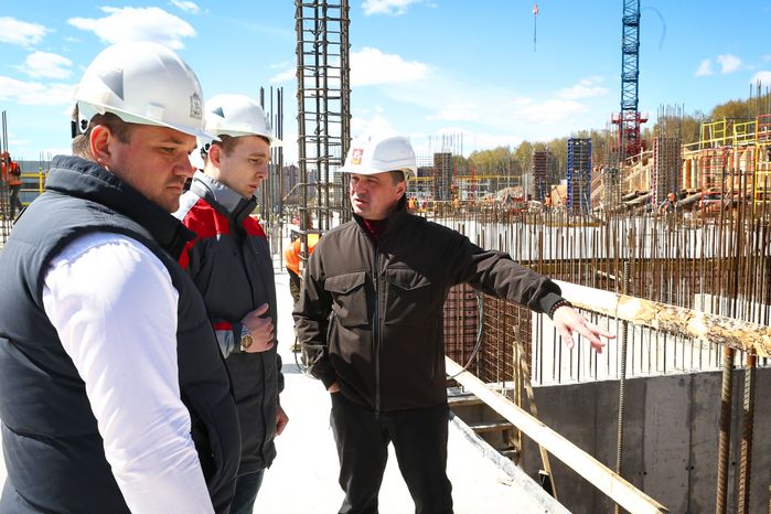 Проверка Губернатором Подмосковья хода строительства Московской областной детской больницы