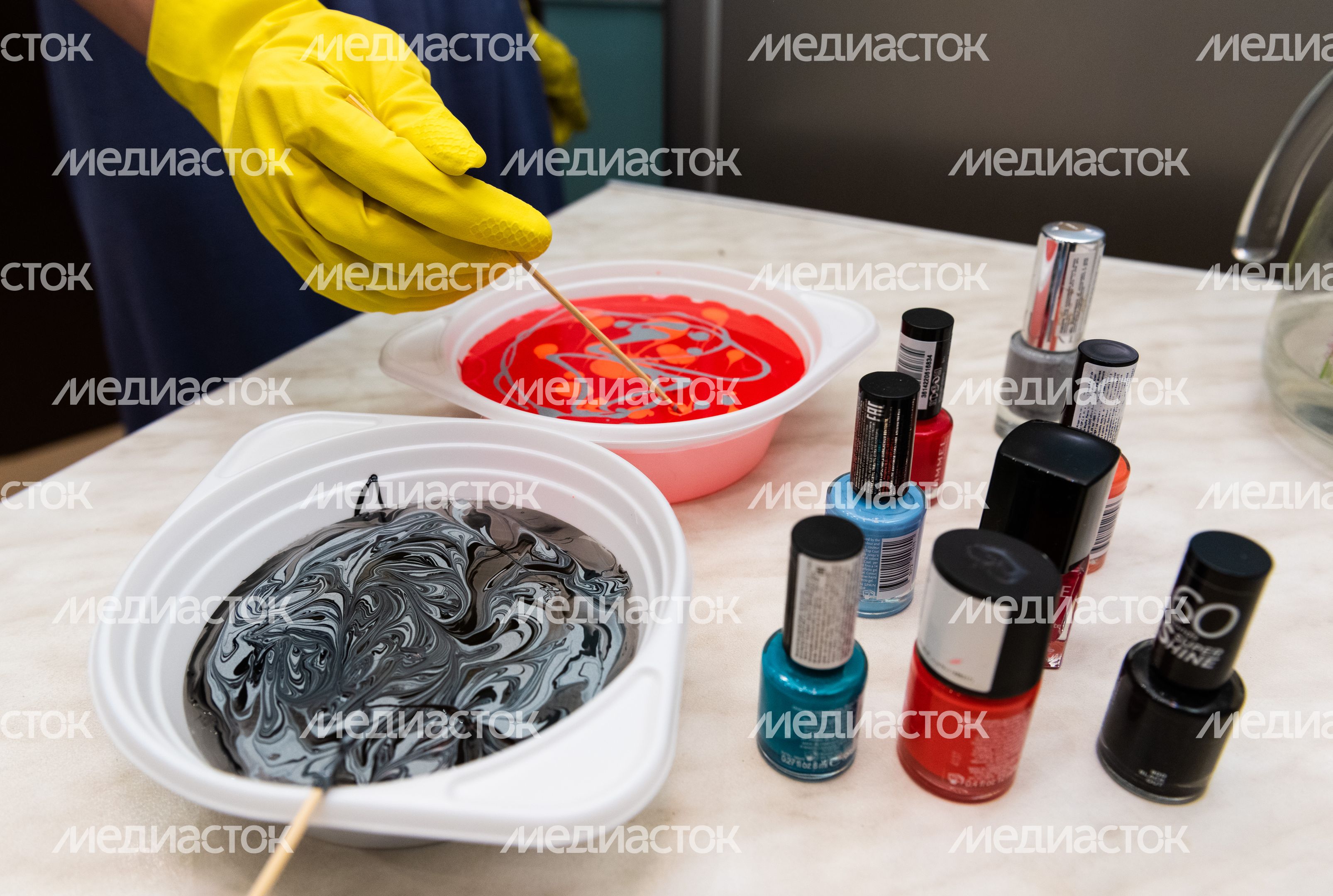 Эксперимент РИАМО по окраске яиц к Пасхе