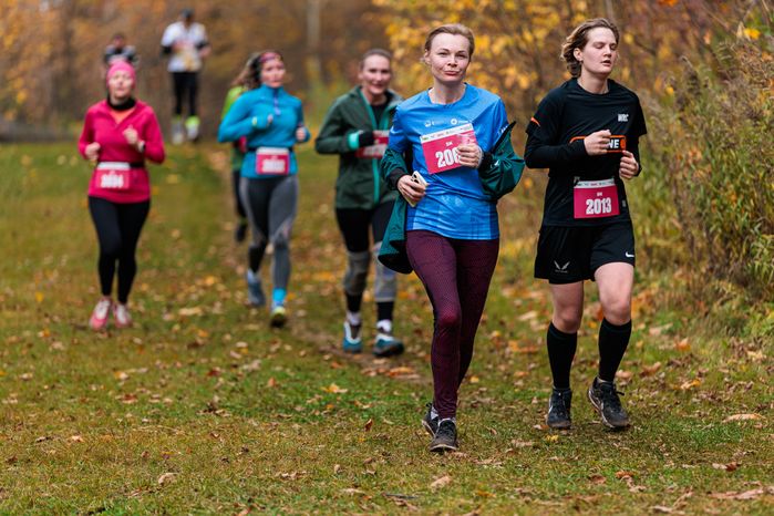 Забег Hero League Trail на 1, 5 и 10 км по пересеченной местности в Красногорске