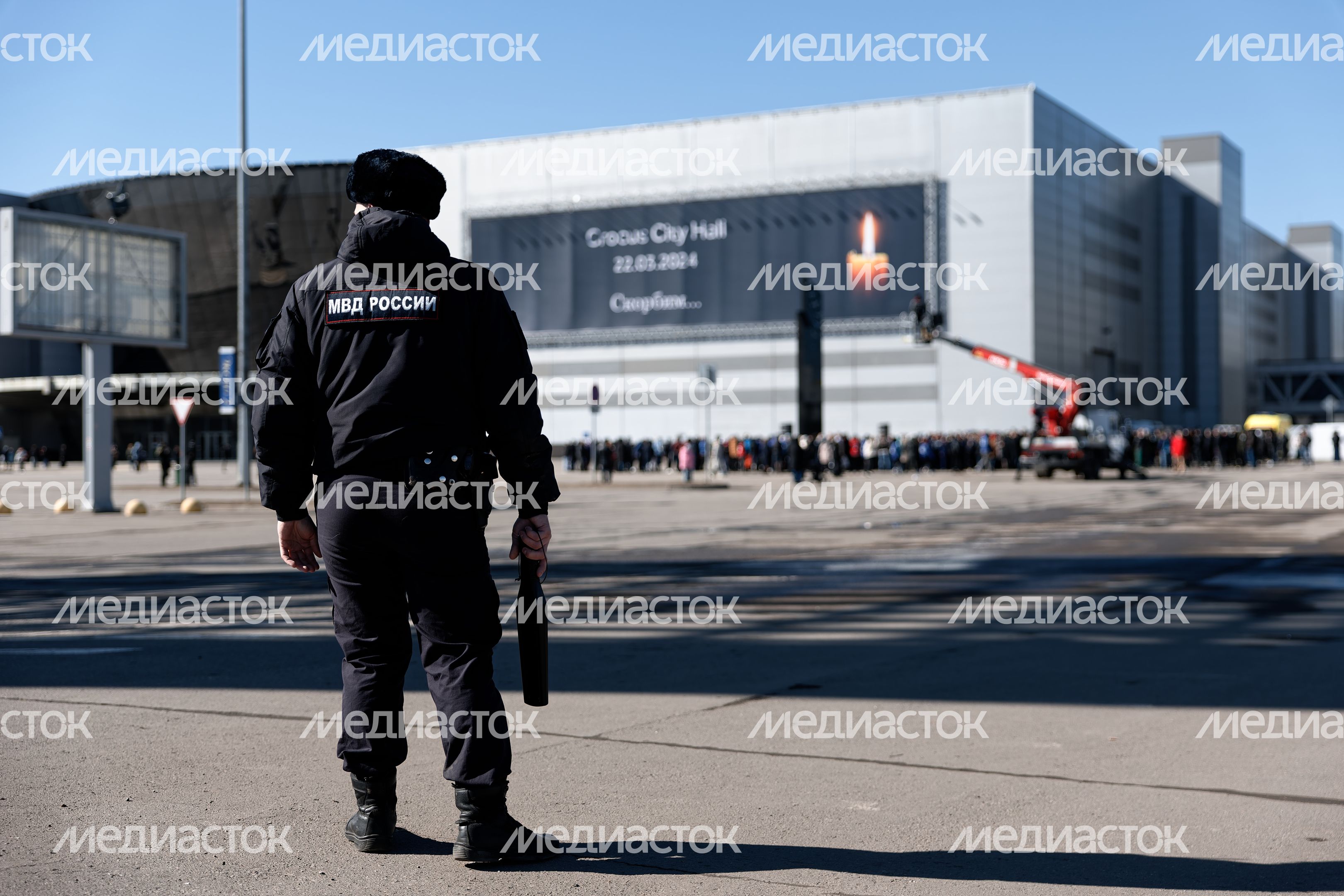 Мемориал в память о жертвах теракта в «Крокус Сити Холле» в Красногорске