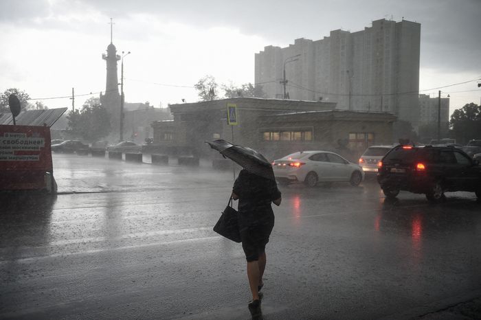 Тропические ливни накрыли Москву