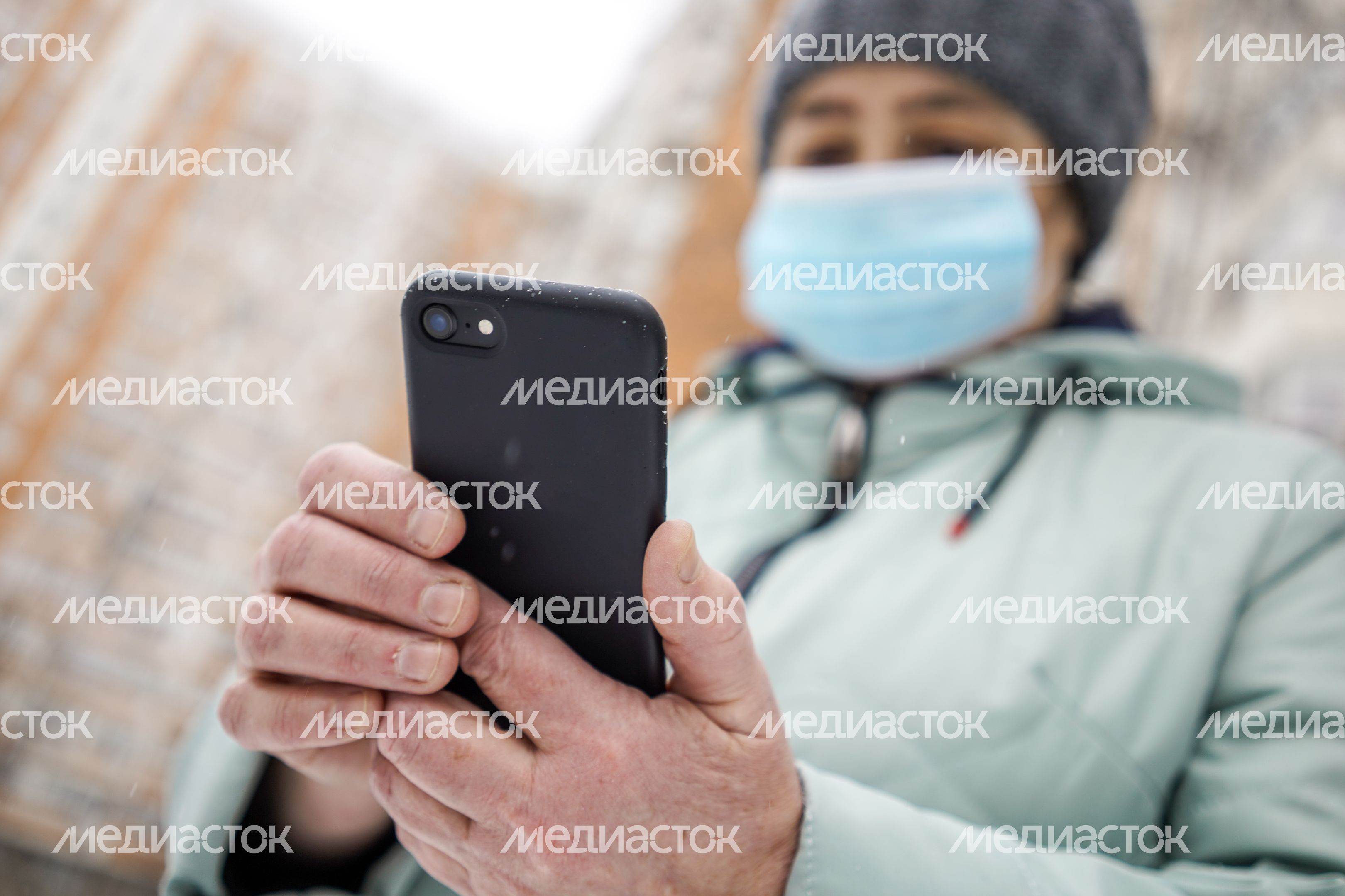 Мобильные телефоны