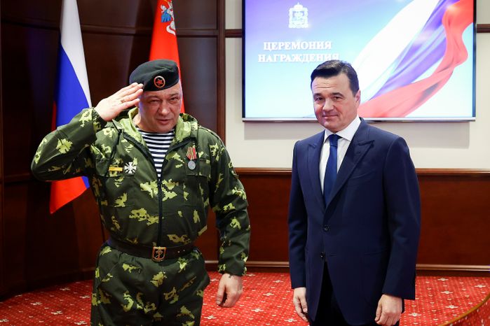 Награждение добровольцев из отряда «БАРС» Губернатором Подмосковья