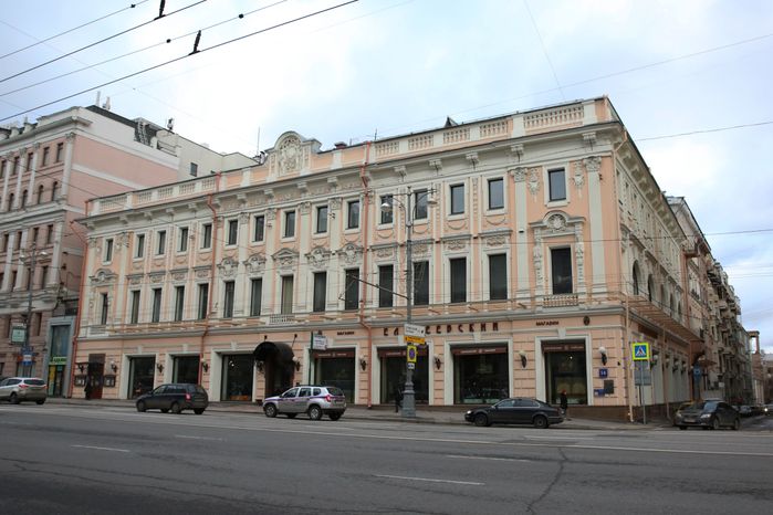 Гастроном «Елисеевский магазин» в Москве
