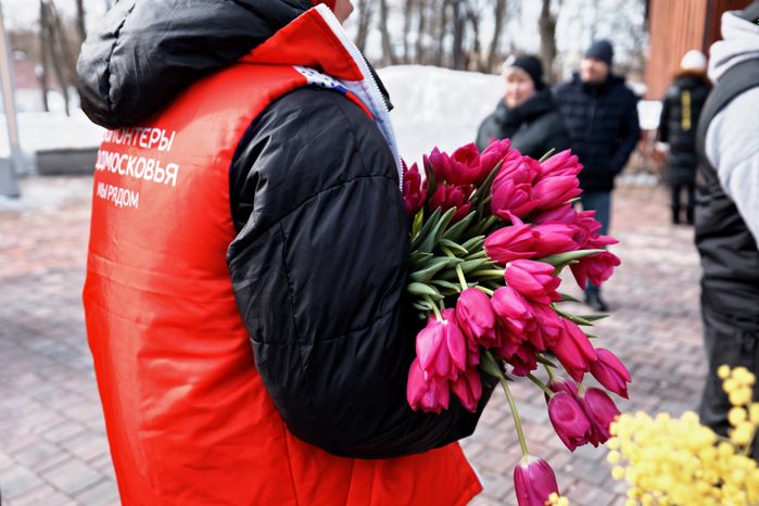 Фестиваль «Весна, цветы и комплименты» к празднику 8 Марта в парке имени В. Талалихина в Подольске