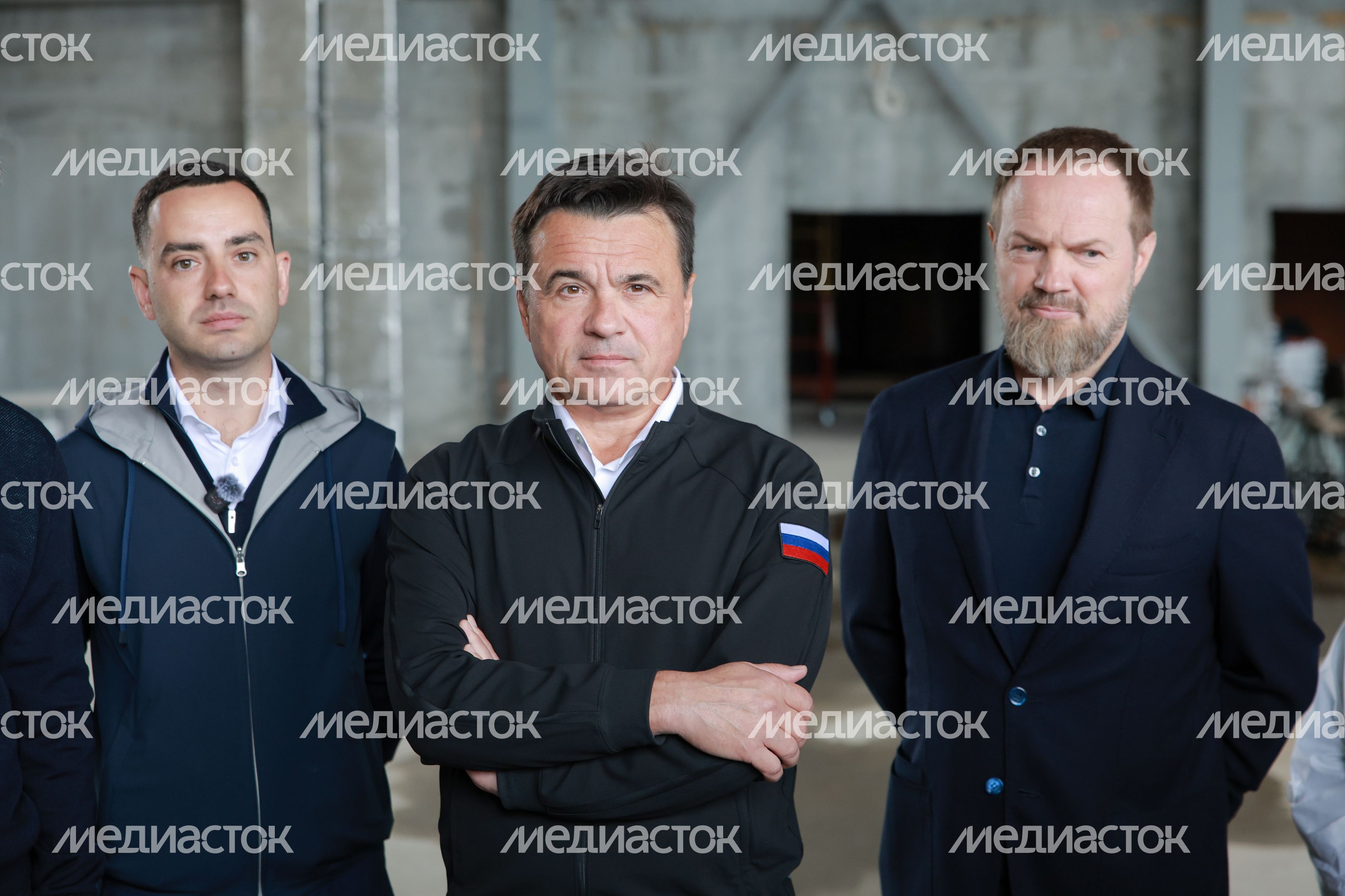 Андрей Воробьев проверил ход работ по реконструкции спортшколы олимпийского резерва имени М.В. Трефилова в Клину