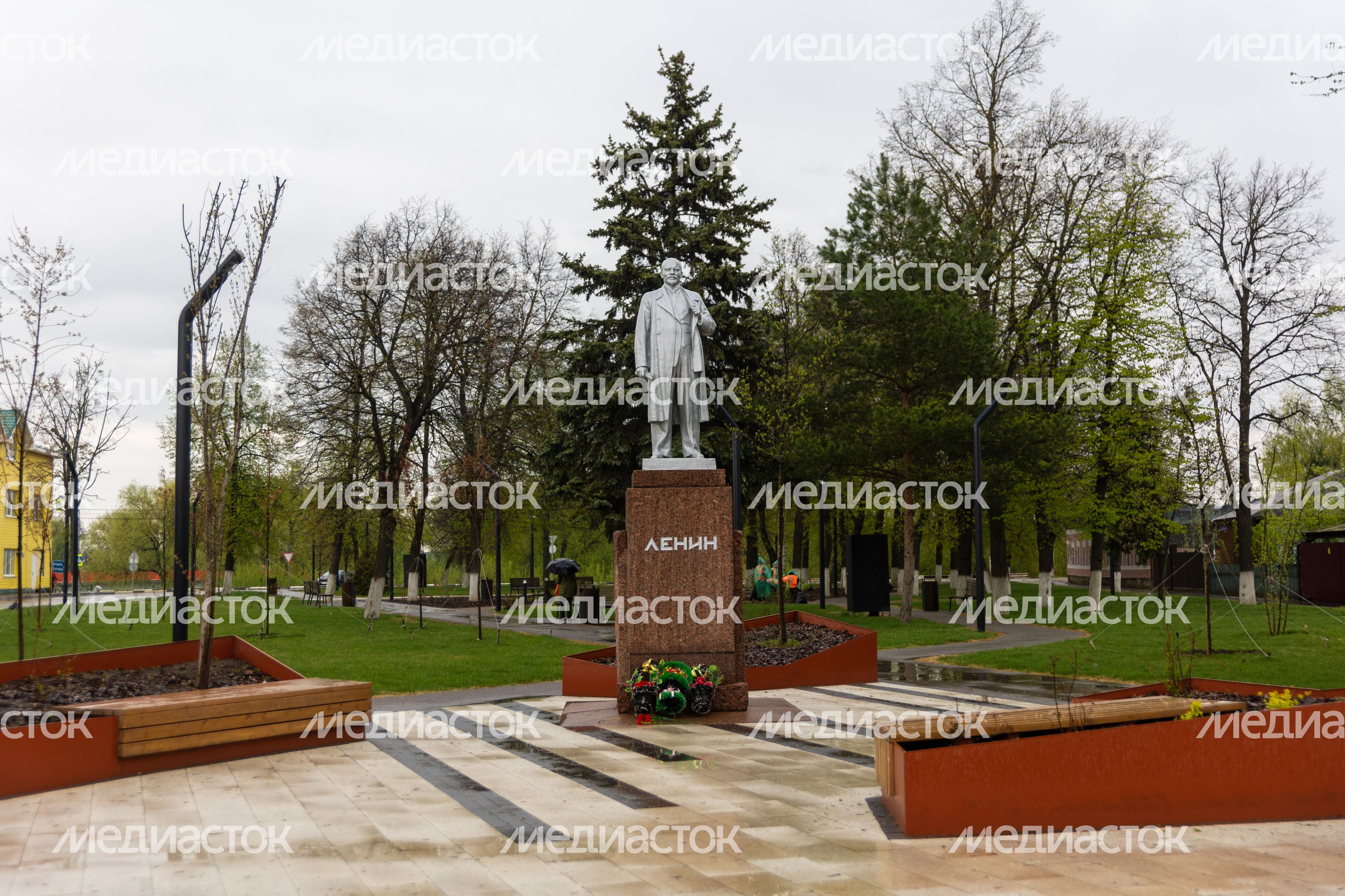 Памятник Ленину