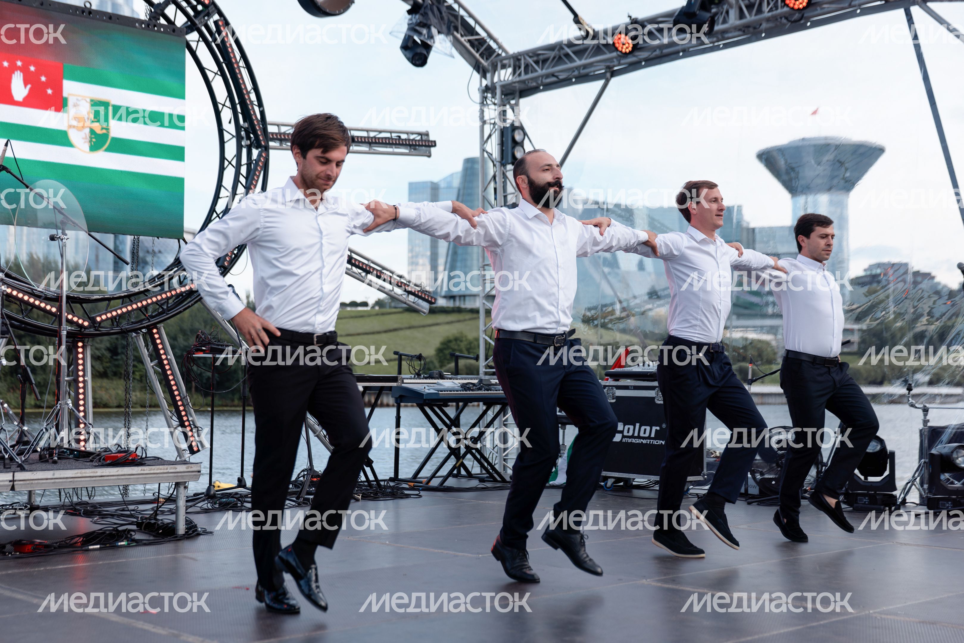 "RUS_СВЕТ". Международный фестиваль современной этнической культуры в Красногорске
