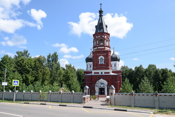 Александро-Невский монастырь в деревне Маклаково
