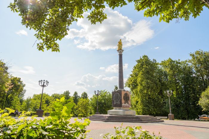 Площадь Бугрова