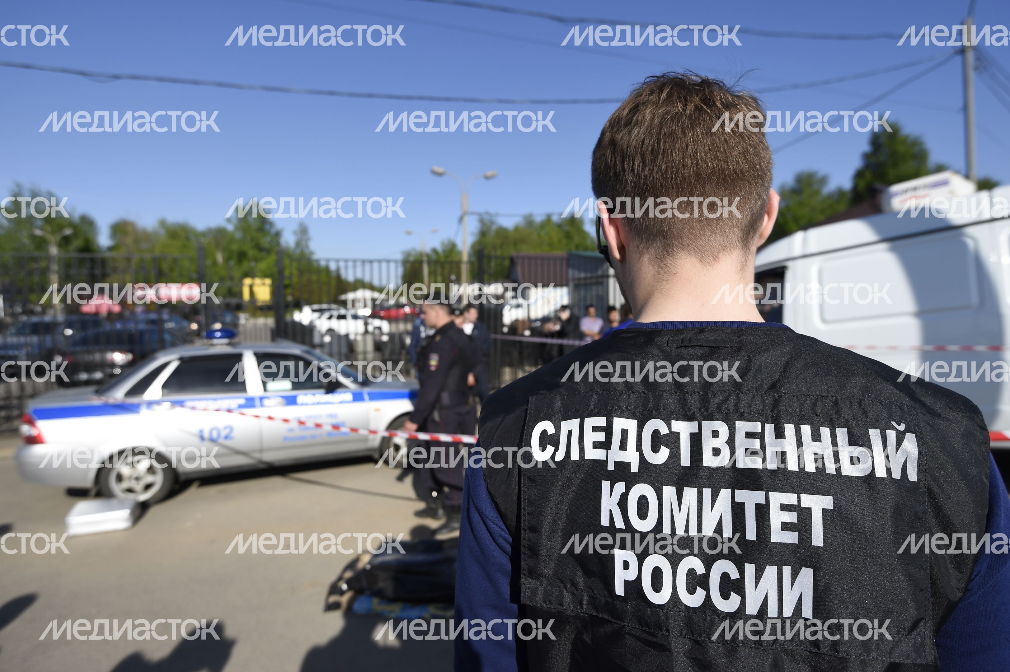 Задержание участников массовой драки на Хаванском кладбище в Москве Задержание участников массовой драки на Хаванском кладбище в Москве