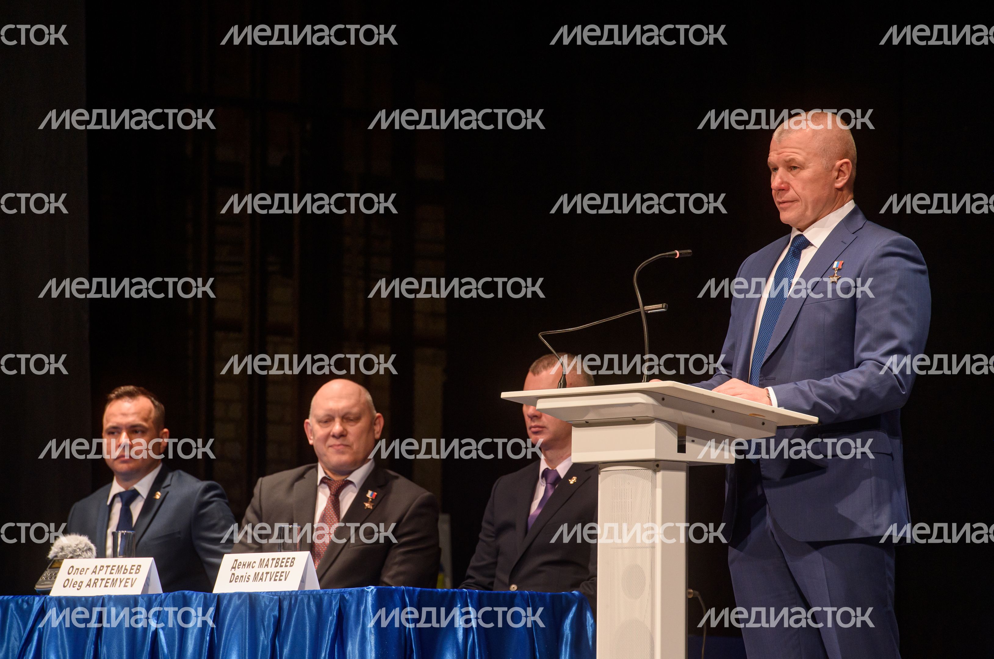 Торжественная встреча космонавтов и астронавтов 67-й длительной экспедиции на МКС