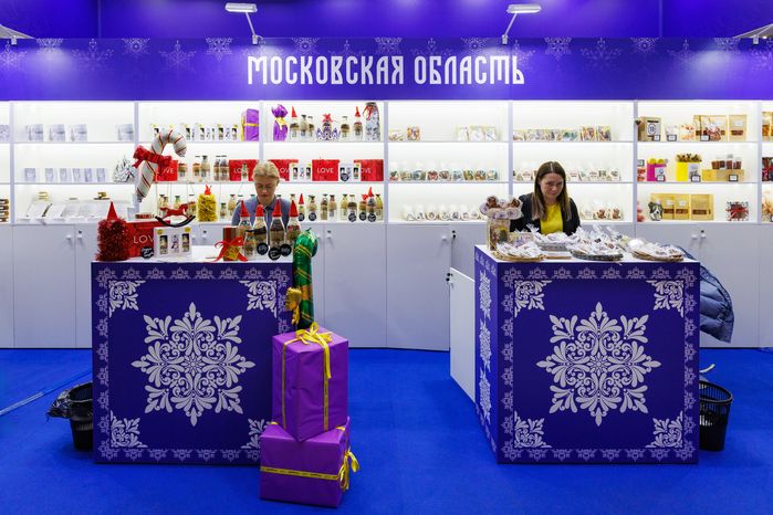 Сувениры народных промыслов Подмосковья на выставке-ярмарке «Ладья»