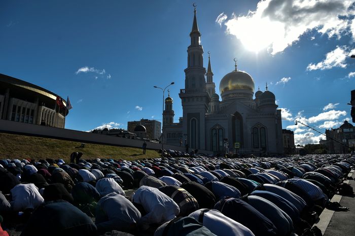 Празднование Ураза-Байрама в Москве