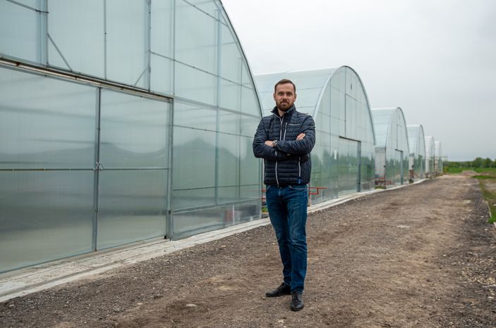 Теплицы крупного семеноводческого агропромышленного комплекса ООО «Агрофирма Партнер»