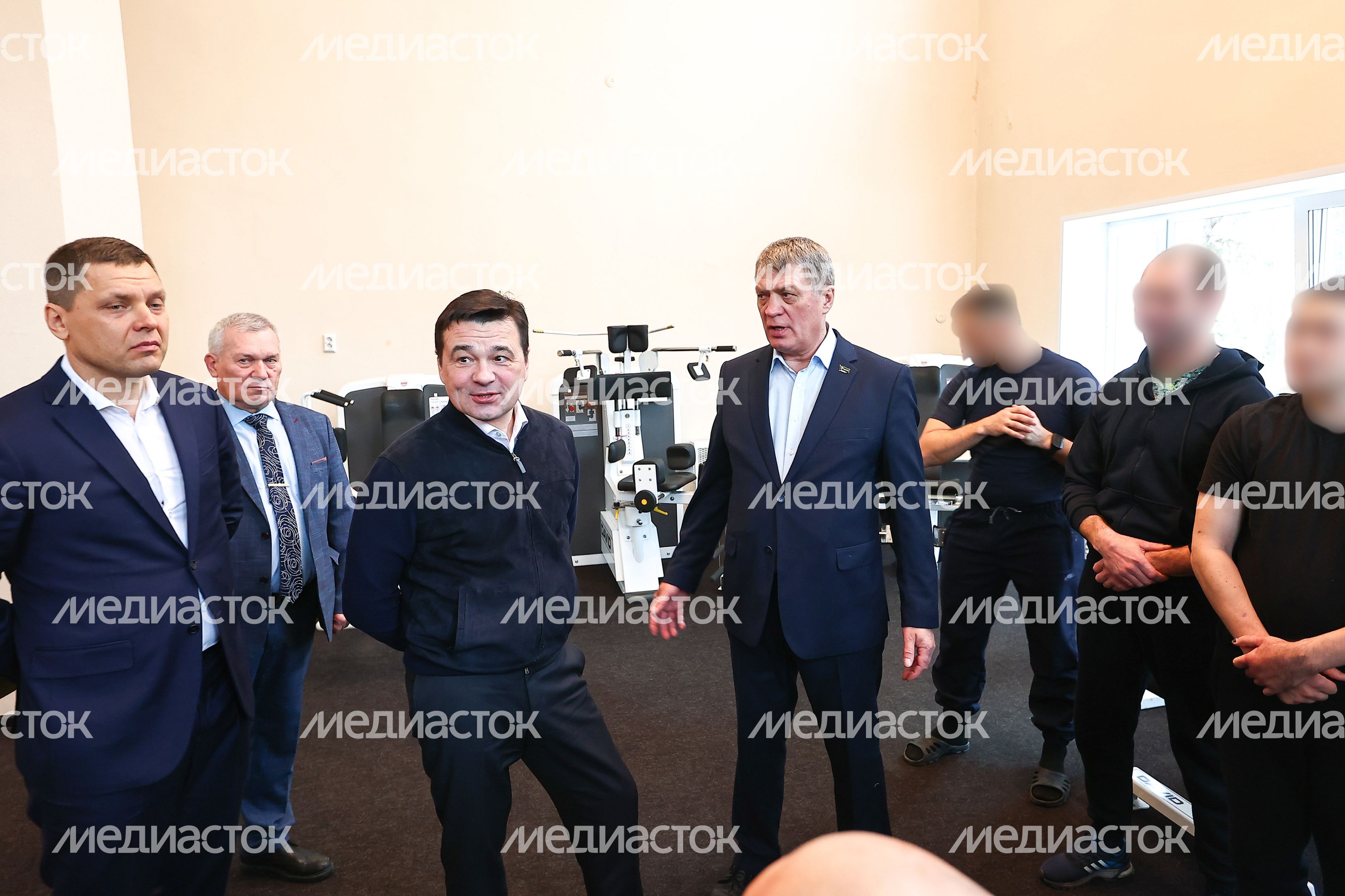 Встреча Губернатора Подмосковья с участниками СВО, проходящими реабилитацию в санатории «Горки»